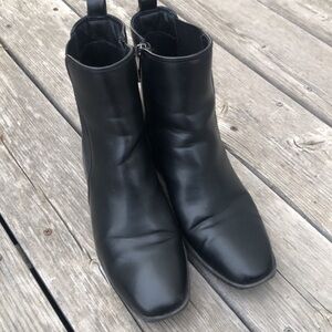 Anne Klein Stretch Black Leather Boots, size 9.5
